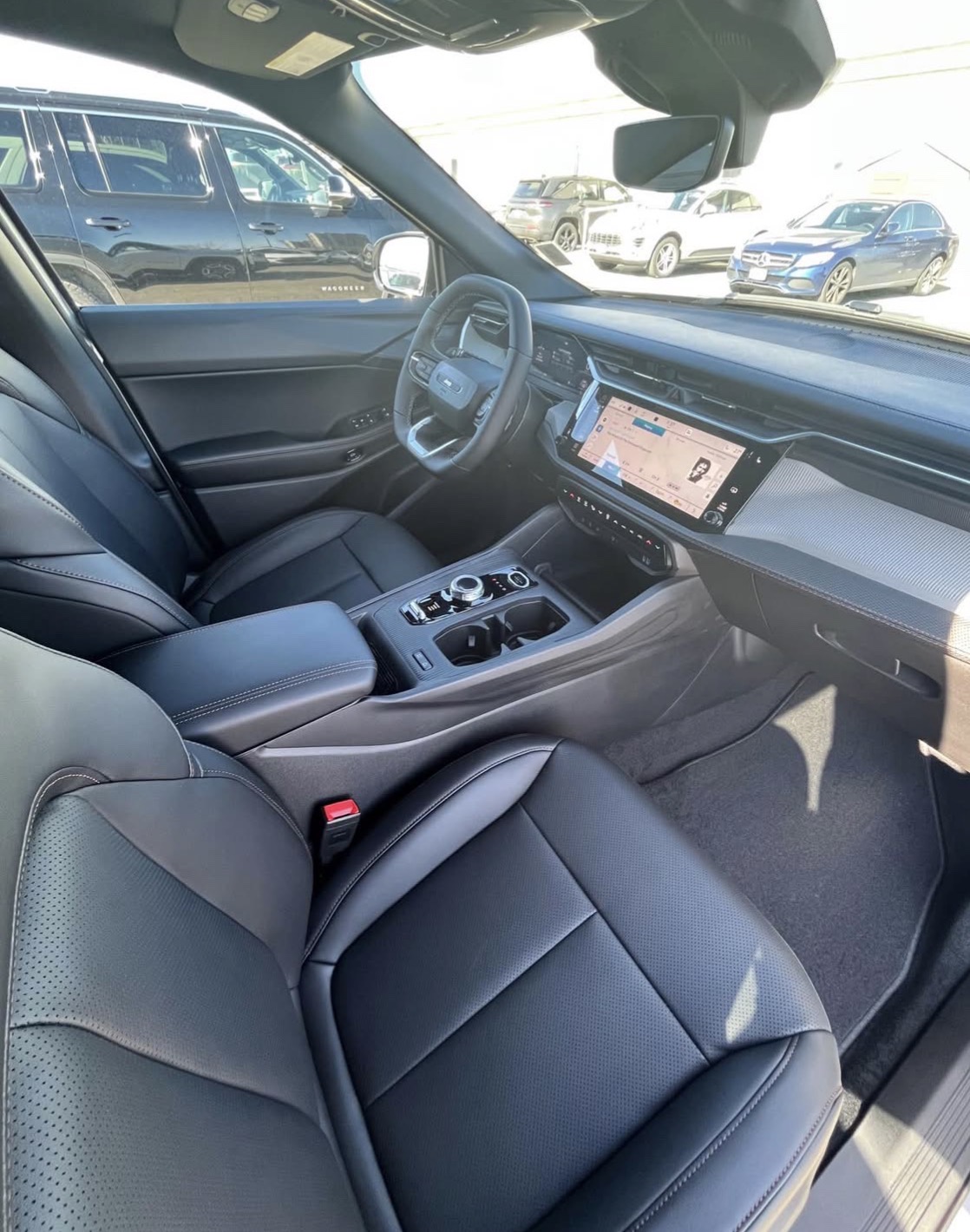 2026 Jeep Cherokee Limited front interior