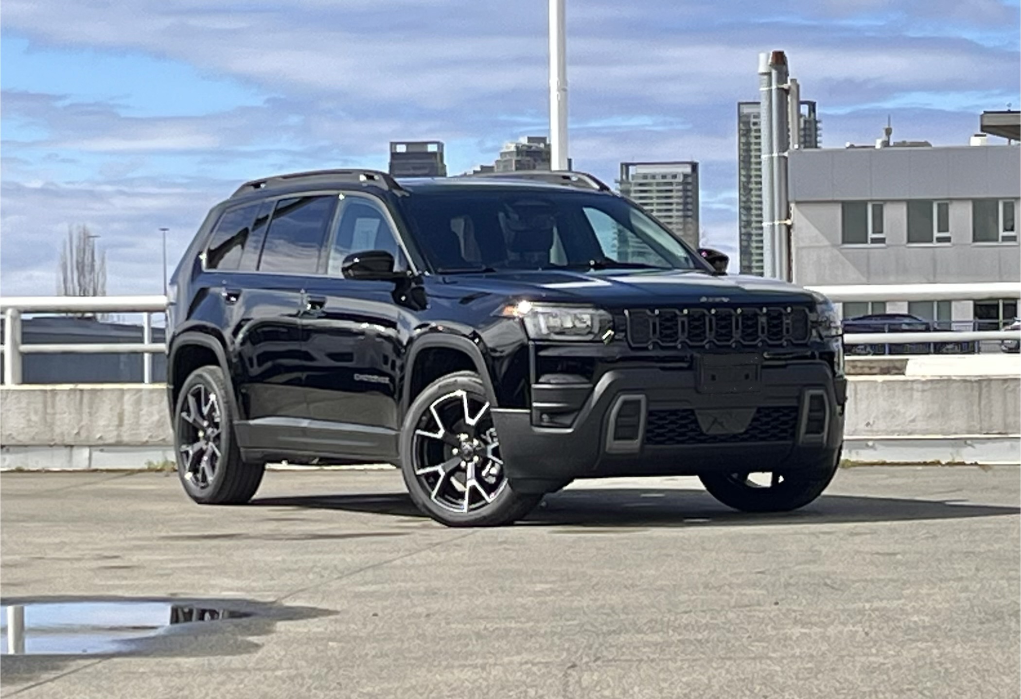 2026 Jeep Cherokee Overland angle view